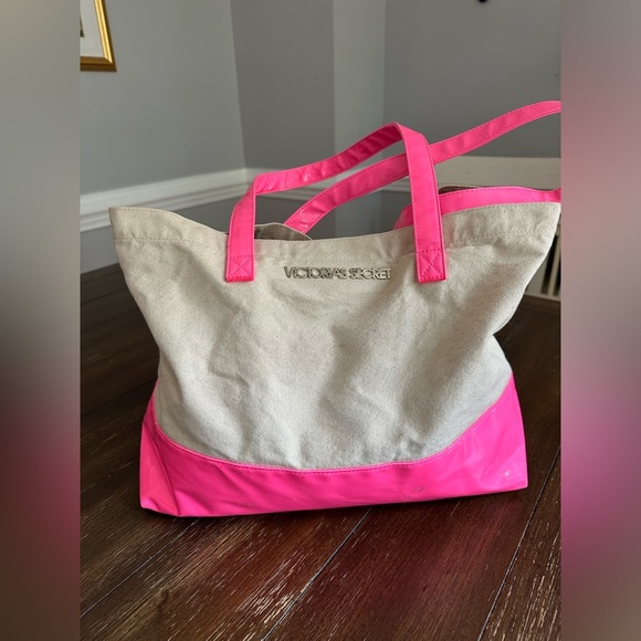Victoria’s Secret tote bag - Picture 11 of 13